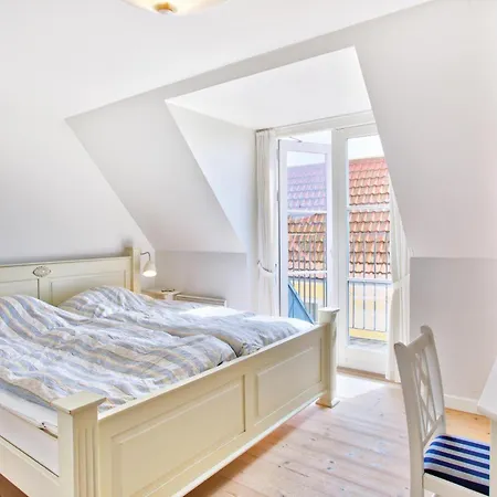 8 Bedroom Beautiful In Hébergement de vacances