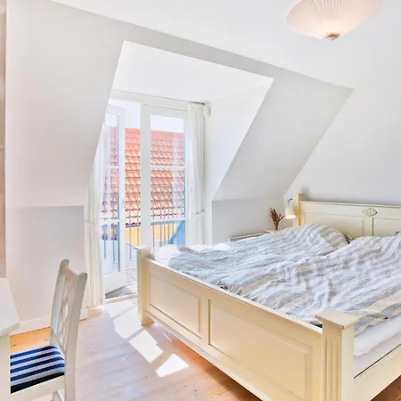 Hébergement de vacances 8 Bedroom Beautiful In Blåvand