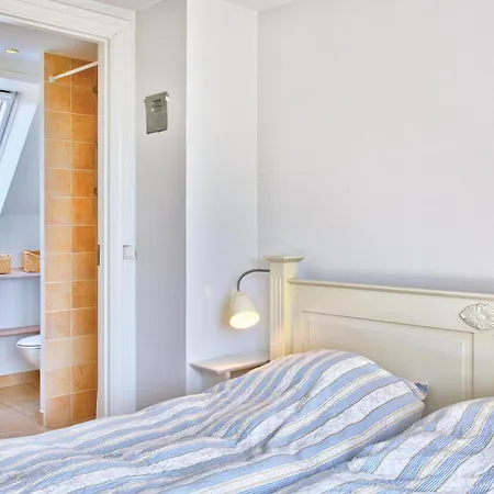 Hébergement de vacances 8 Bedroom Beautiful In Blåvand