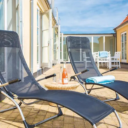 8 Bedroom Beautiful In Hébergement de vacances Blåvand