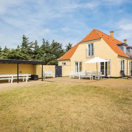8 Bedroom Beautiful In Hébergement de vacances Blåvand